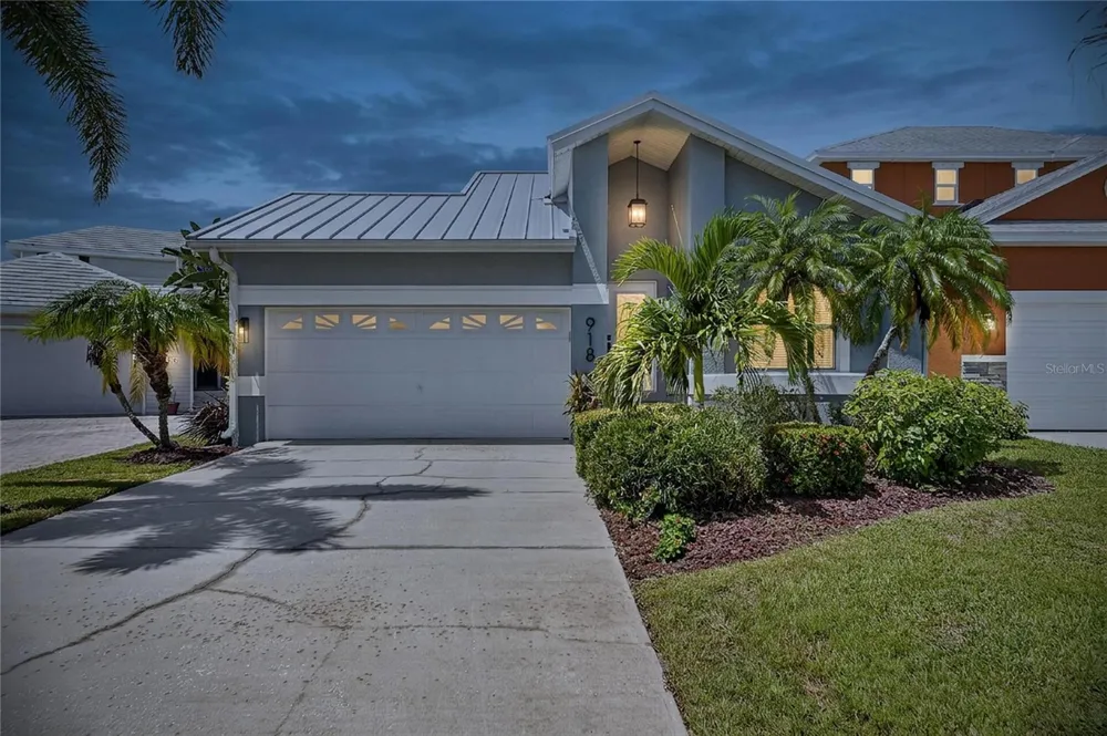 918 SHAGOS DRIVE Apollo Beach, FL 33572
