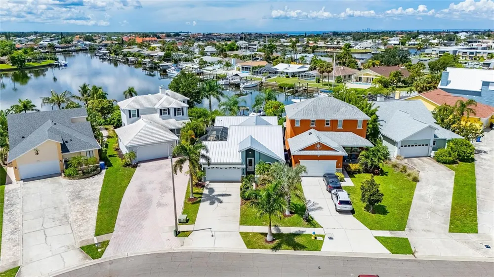918 SHAGOS DRIVE Apollo Beach, FL 33572