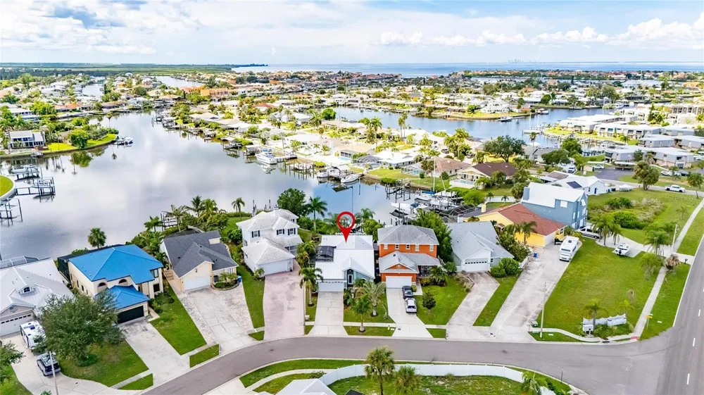 918 SHAGOS DRIVE Apollo Beach, FL 33572