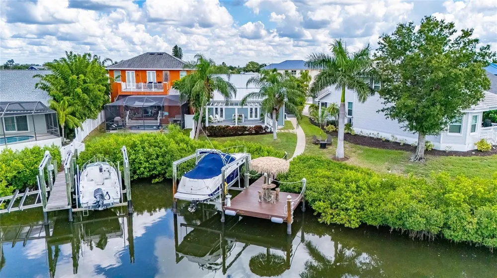 918 SHAGOS DRIVE Apollo Beach, FL 33572
