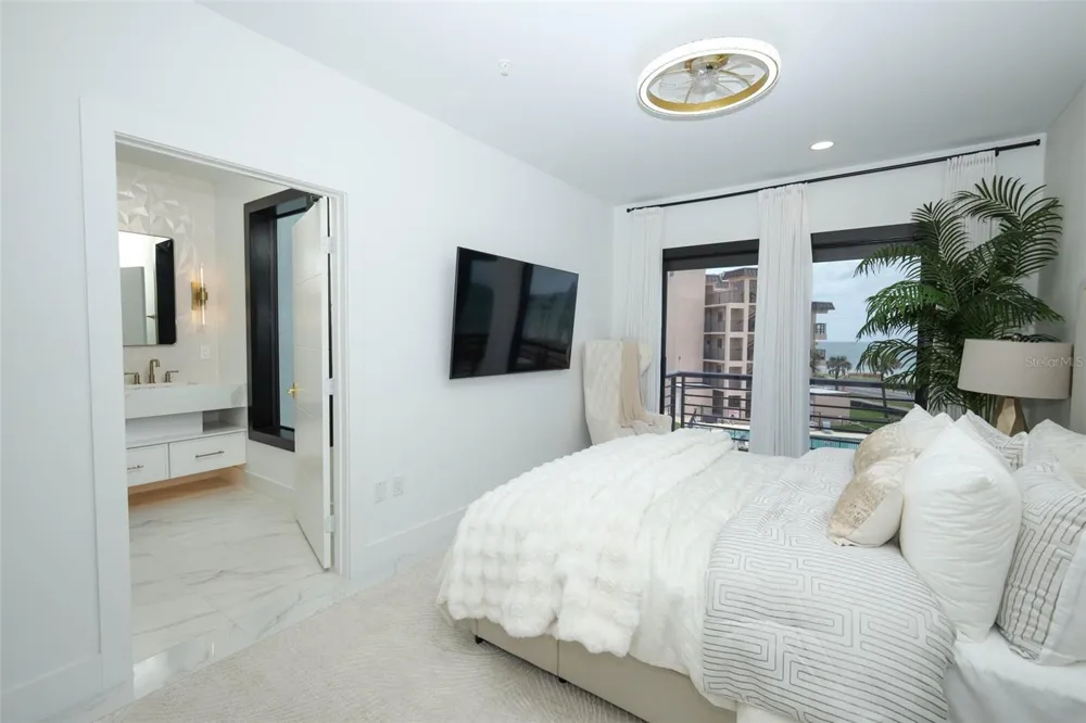 2360 OCEAN SHORE BOULEVARD #402 Ormond Beach, FL 32176
