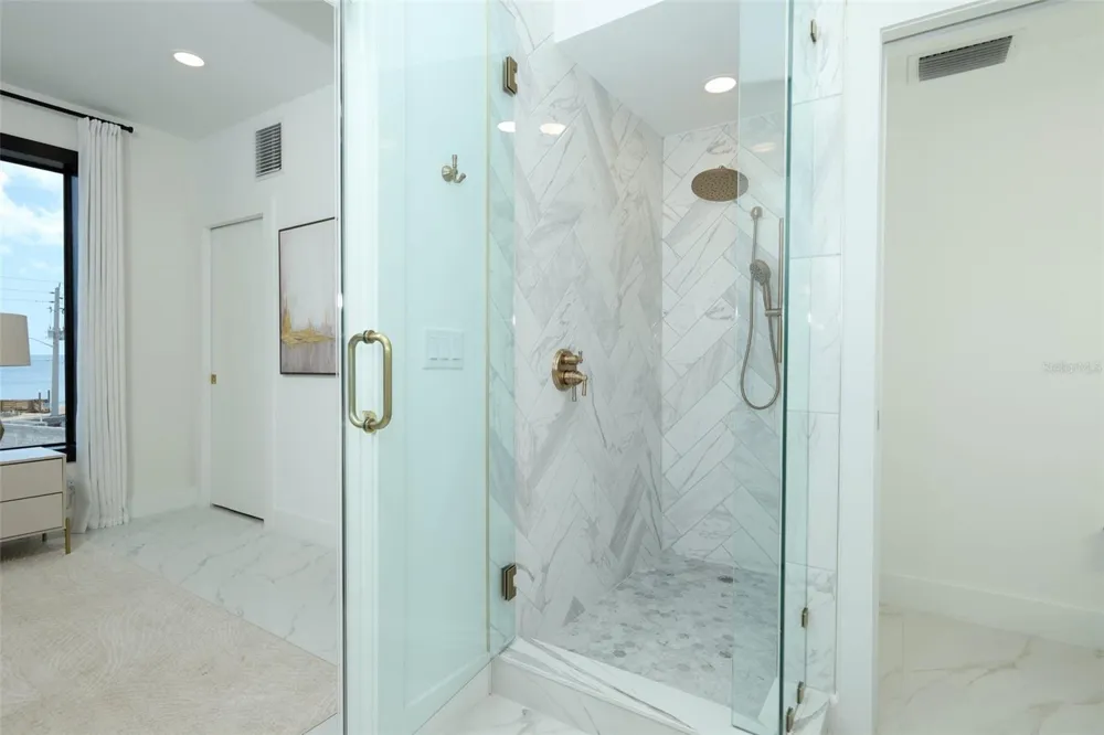 2360 OCEAN SHORE BOULEVARD #402 Ormond Beach, FL 32176