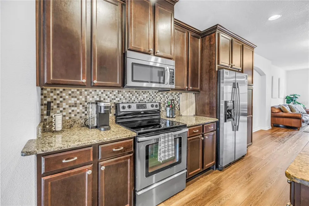 9715 BAY GROVE LANE Tampa, FL 33615