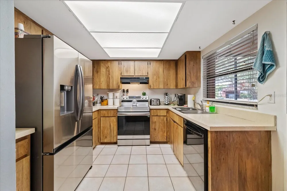 803 FAIRWOOD LANE Clearwater, FL 33759