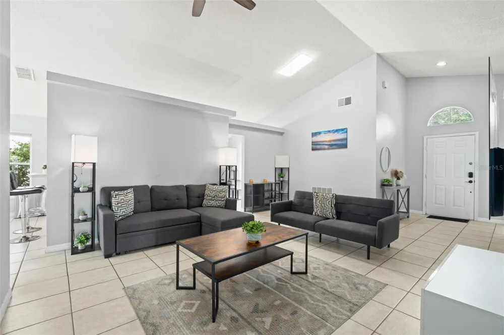 173 HILLSIDE DRIVE Davenport, FL 33897