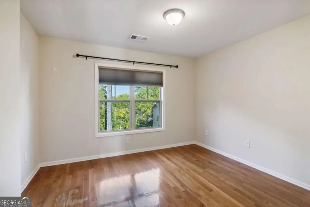 655 Mead ST SE Atlanta, GA 30312