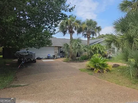 806 White Oak CT