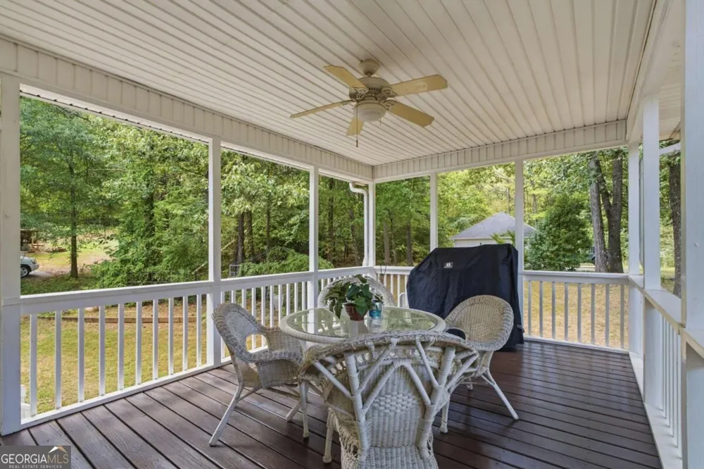 16 Hames PT Adairsville, GA 30103