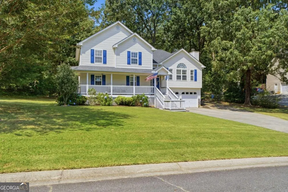 16 Hames PT Adairsville, GA 30103