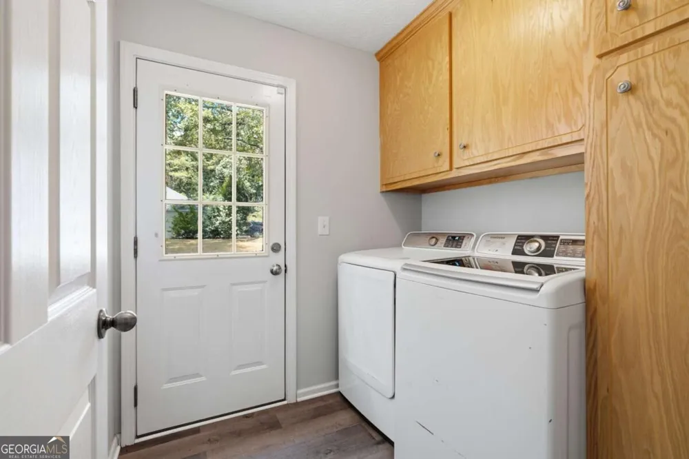 16 Hames PT Adairsville, GA 30103