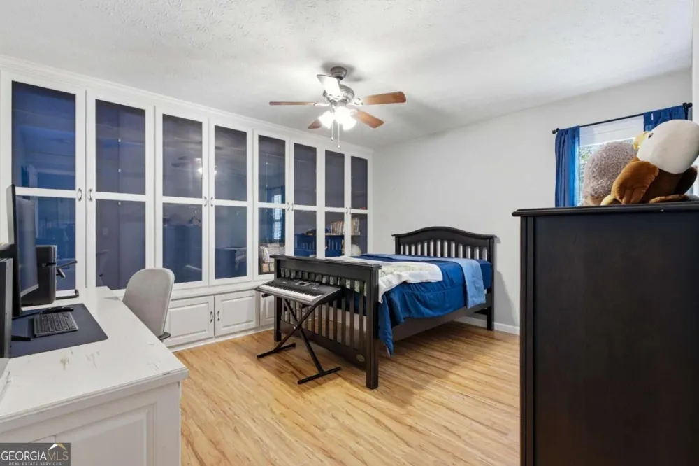 16 Hames PT Adairsville, GA 30103
