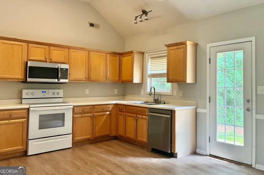 180 Hidden Brook TRL Newnan, GA 30265