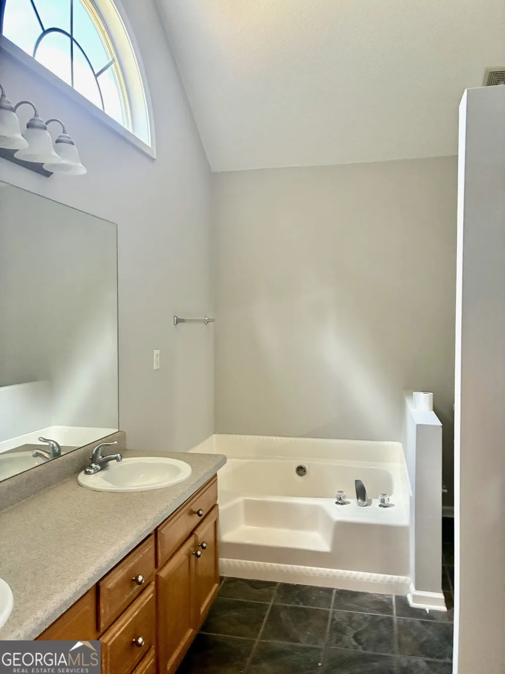 180 Hidden Brook TRL Newnan, GA 30265