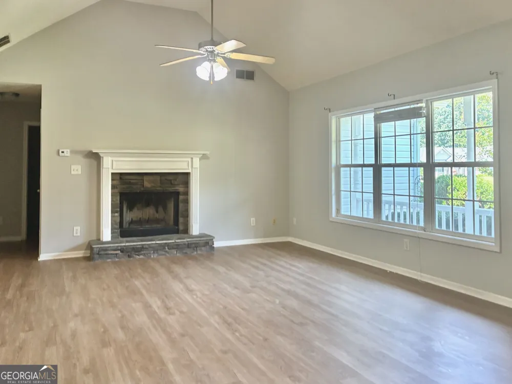 180 Hidden Brook TRL Newnan, GA 30265