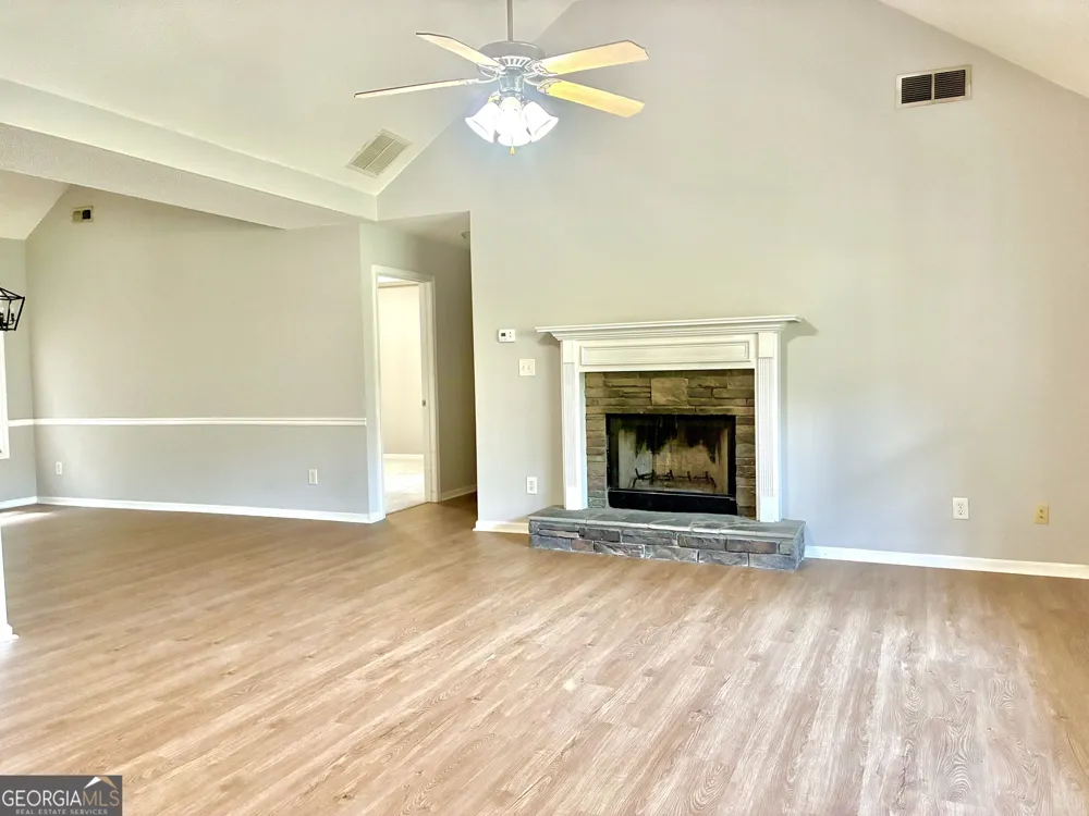 180 Hidden Brook TRL Newnan, GA 30265