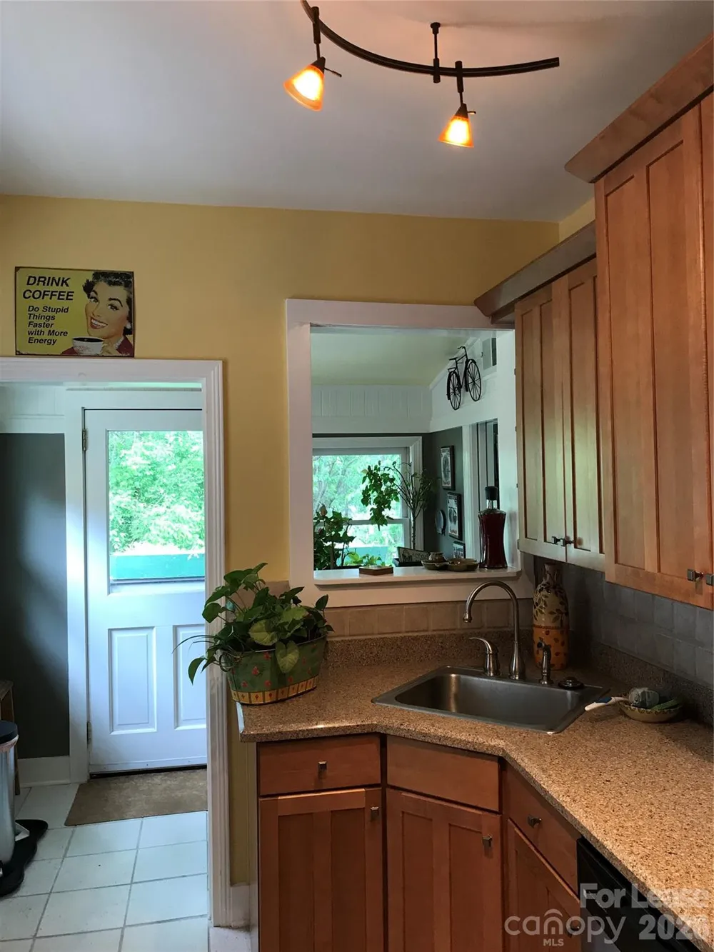 181 Flint Street Asheville, NC 28801