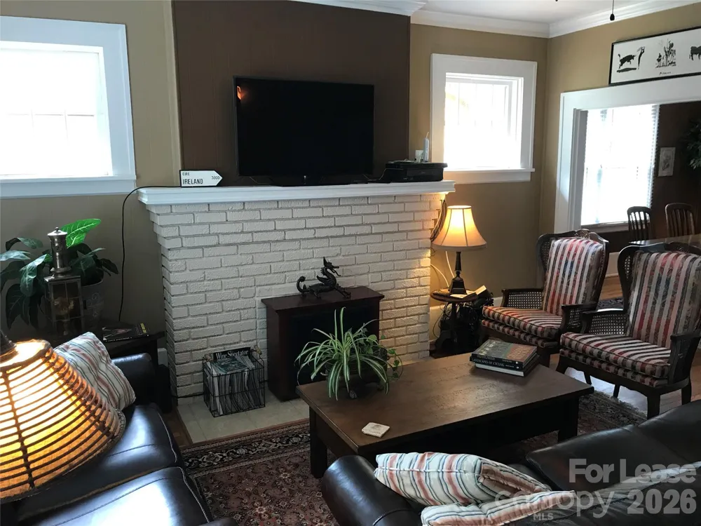 181 Flint Street Asheville, NC 28801