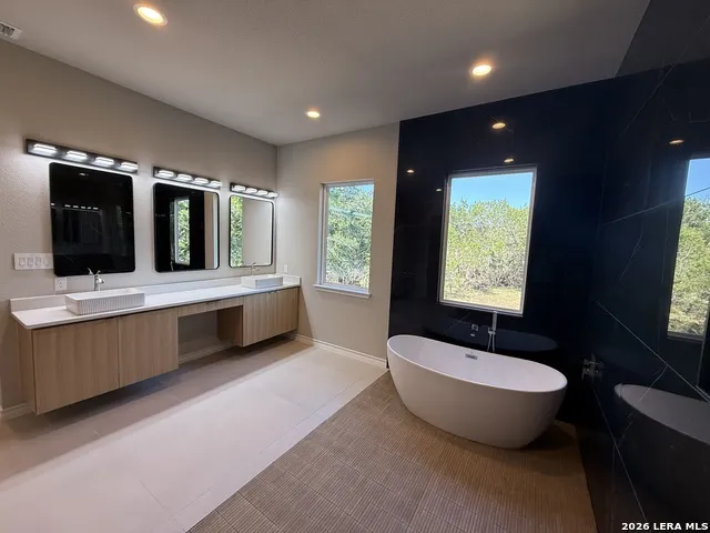 189 Mustang Lane Spring Branch, TX 78070