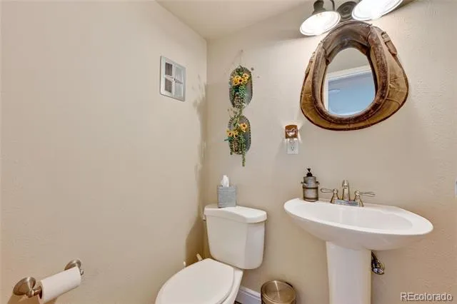 10126 W Iowa Avenue Lakewood, CO 80232