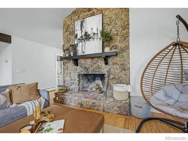76 Pine Tree Lane Boulder, CO 80304