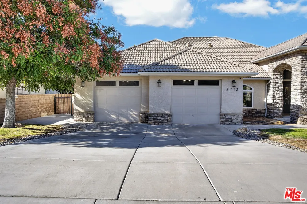 5713 Bulford Place Lancaster, CA 93536