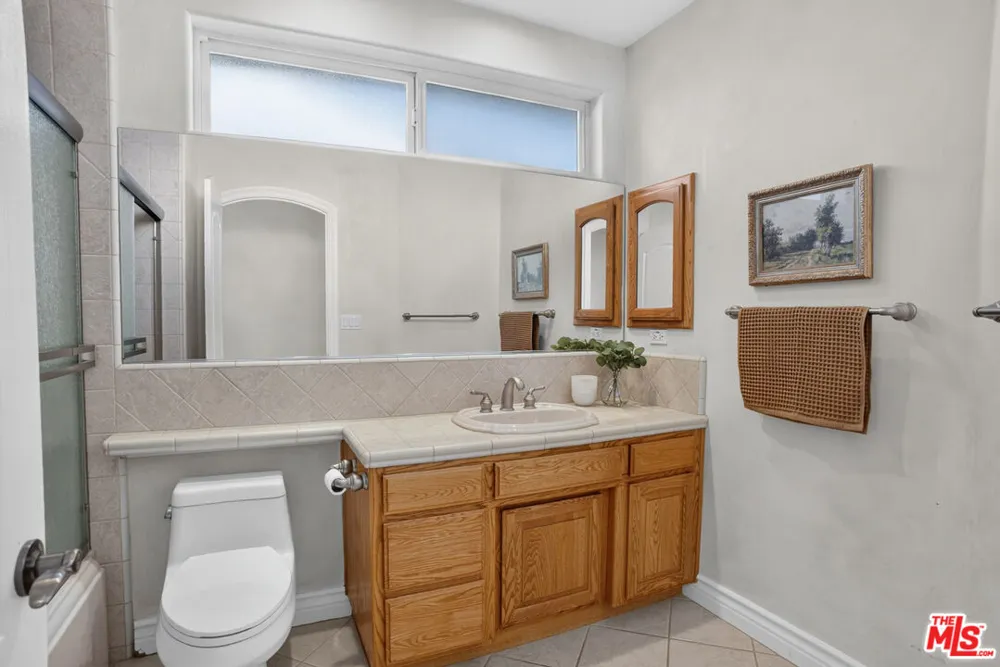 5713 Bulford Place Lancaster, CA 93536