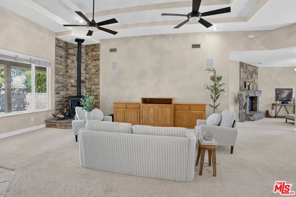 5713 Bulford Place Lancaster, CA 93536