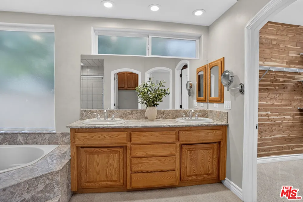 5713 Bulford Place Lancaster, CA 93536