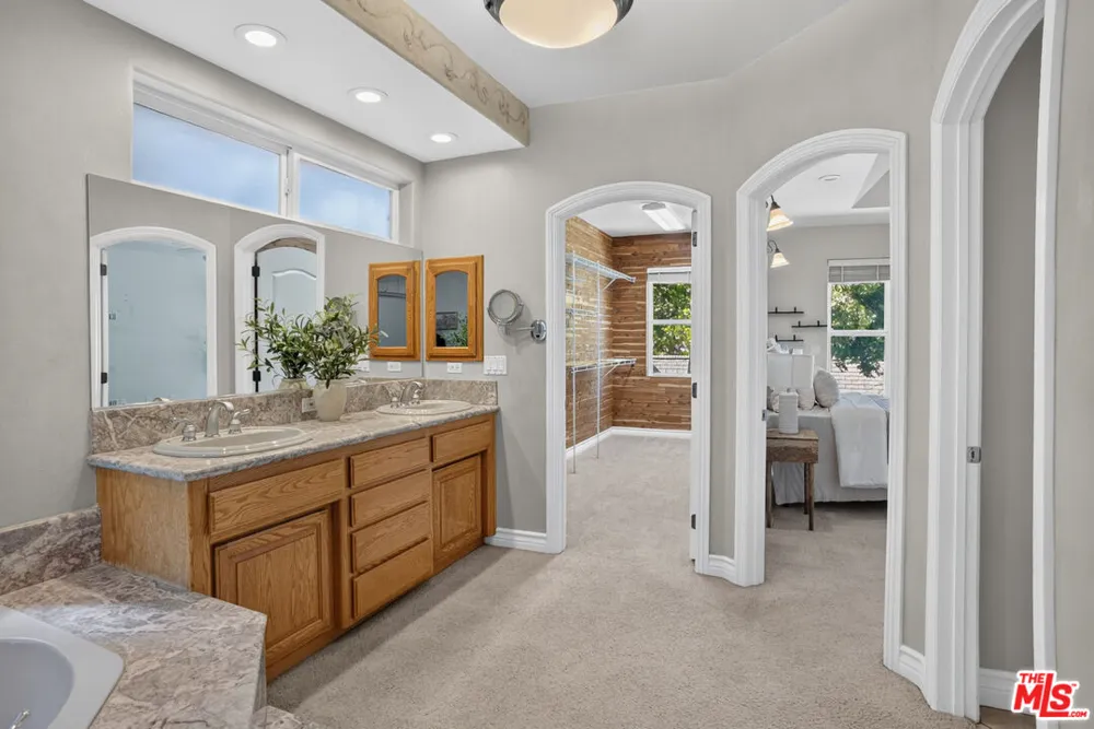 5713 Bulford Place Lancaster, CA 93536