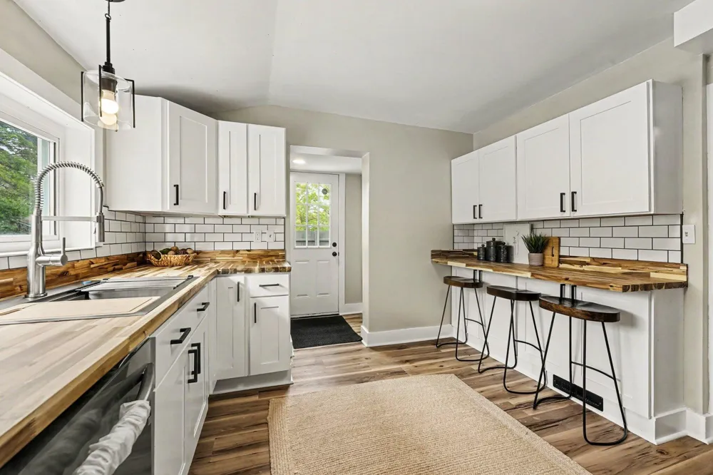 2269 Denmark Street Muskegon, MI 49441