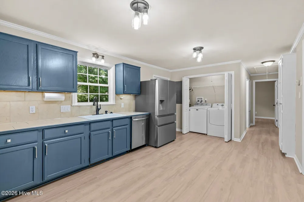 4044 Nc Highway 50 Maple Hill, NC 28454