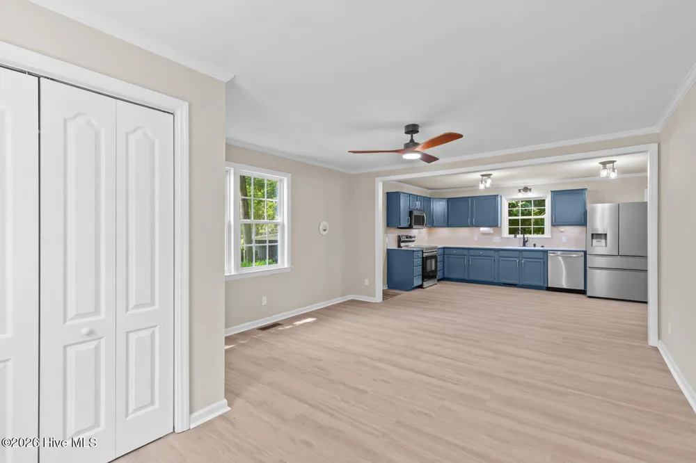 4044 Nc Highway 50 Maple Hill, NC 28454