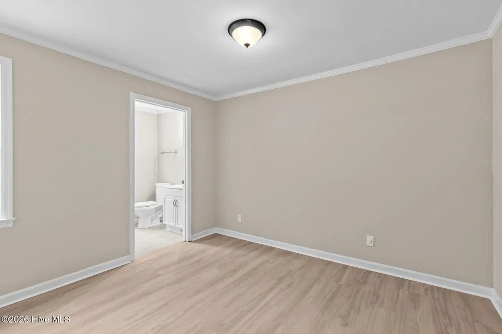 4044 Nc Highway 50 Maple Hill, NC 28454