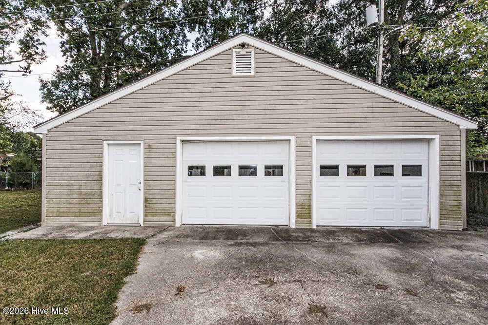 1413 Rock Creek Drive Rocky Mount, NC 27804