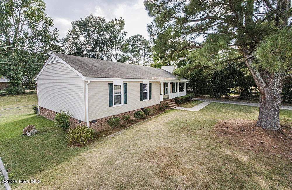 1413 Rock Creek Drive Rocky Mount, NC 27804