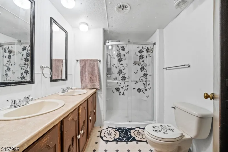 3 Carol South Brunswick, NJ 08852