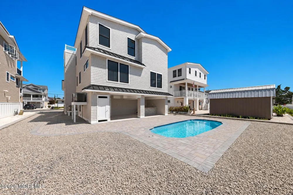 242 8th Street Surf City, NJ 08008