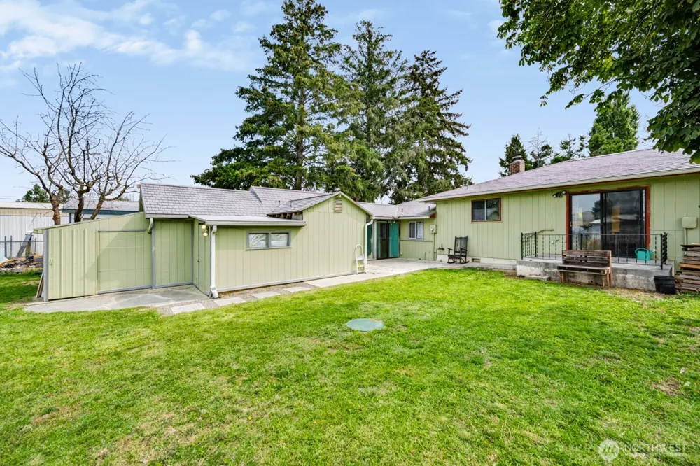 156 Warden Avenue NW Soap Lake, WA 98851