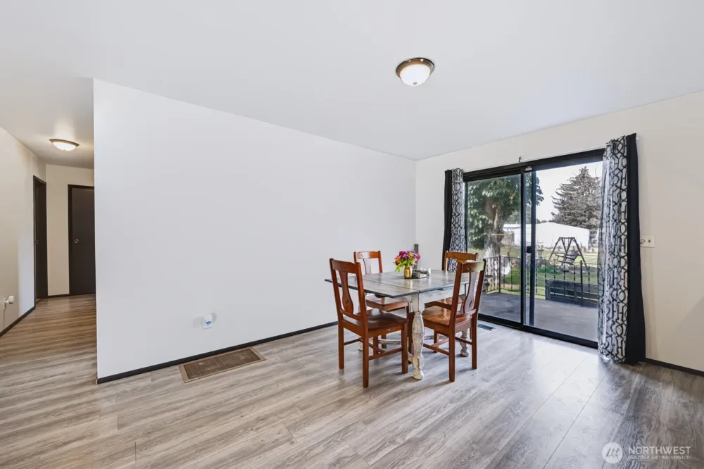 156 Warden Avenue NW Soap Lake, WA 98851