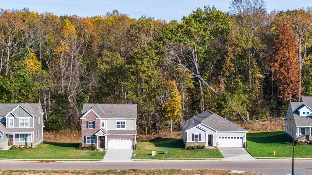 744 Kinross Drive Clarksville, TN 37043