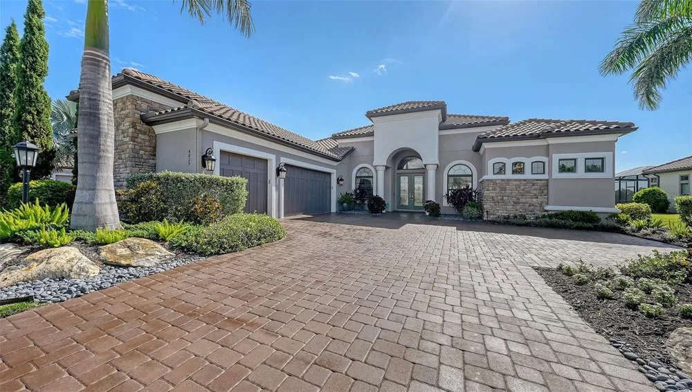 4829 BENITO COURT Bradenton, FL 34211