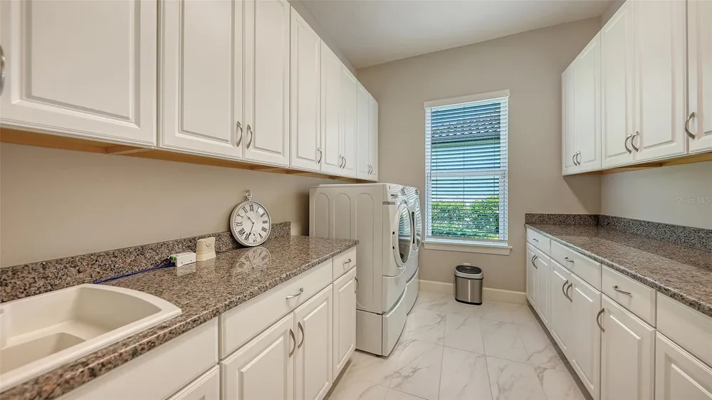 4829 BENITO COURT Bradenton, FL 34211