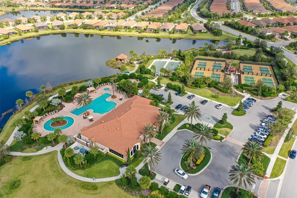 4829 BENITO COURT Bradenton, FL 34211