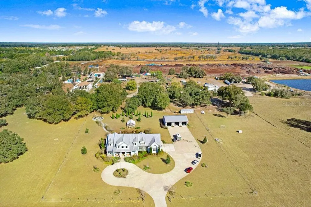 11634 DAVIS POOL ROAD Seffner, FL 33584