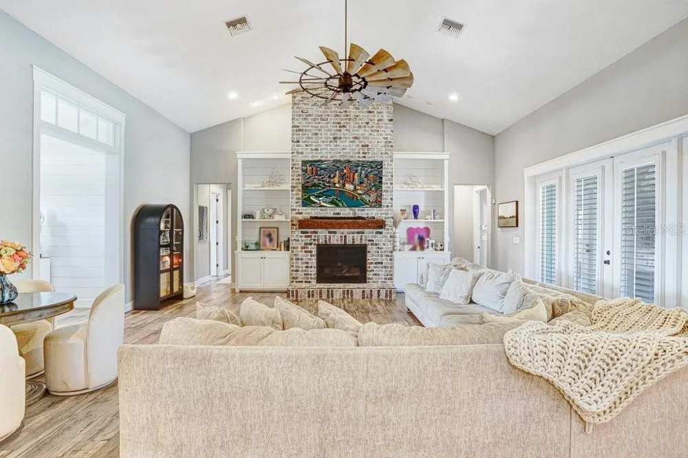 11634 DAVIS POOL ROAD Seffner, FL 33584