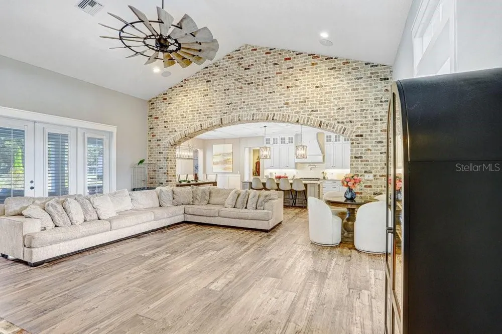 11634 DAVIS POOL ROAD Seffner, FL 33584