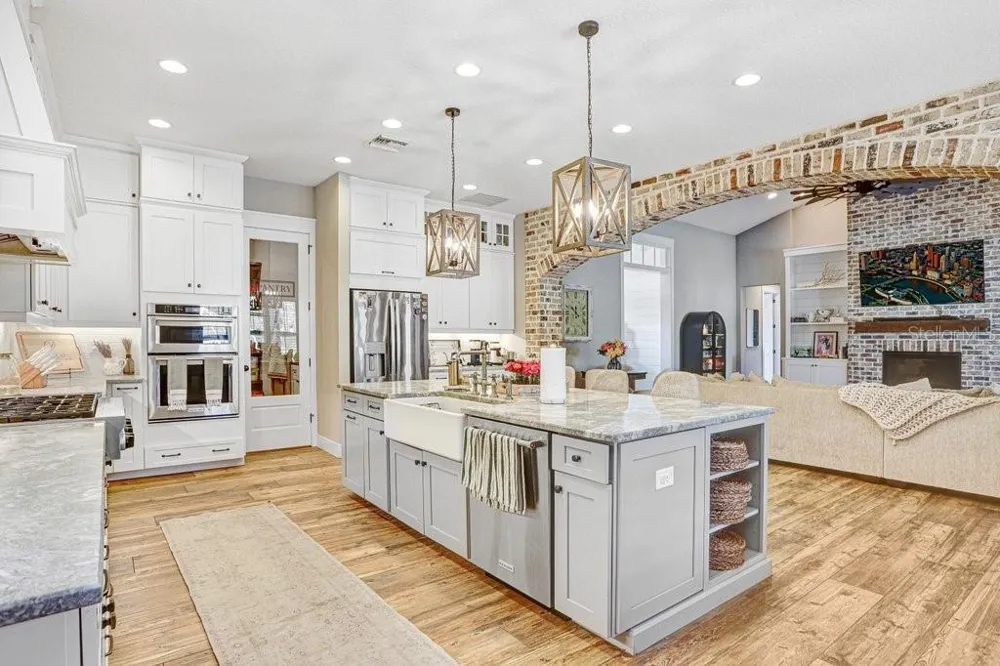 11634 DAVIS POOL ROAD Seffner, FL 33584