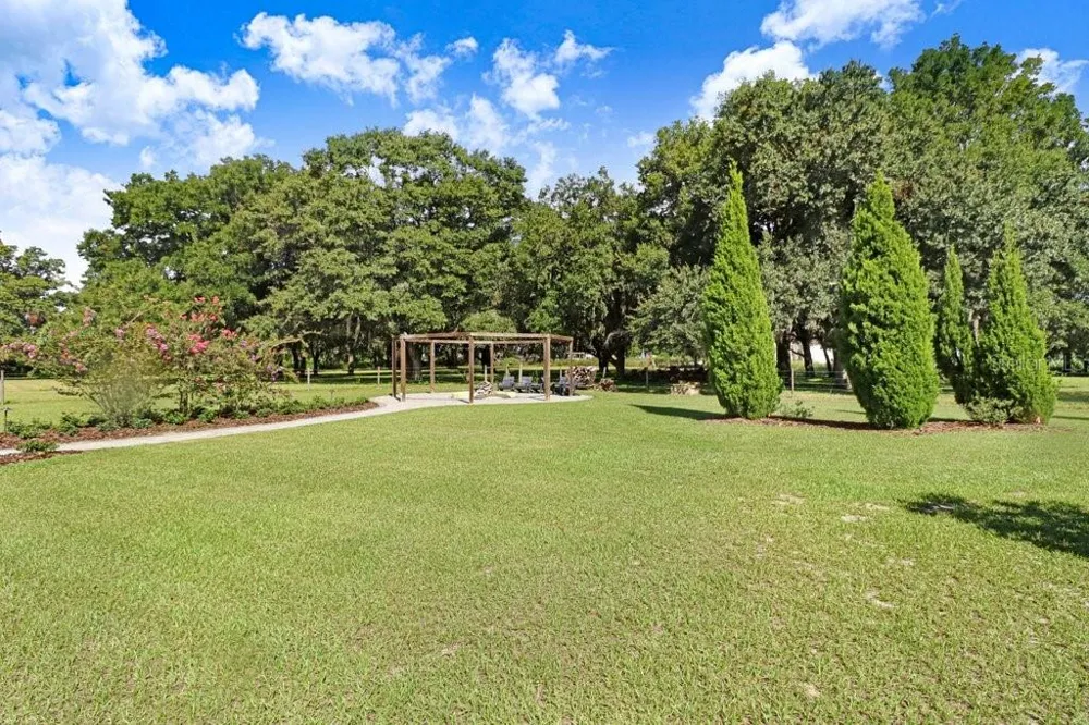 11634 DAVIS POOL ROAD Seffner, FL 33584