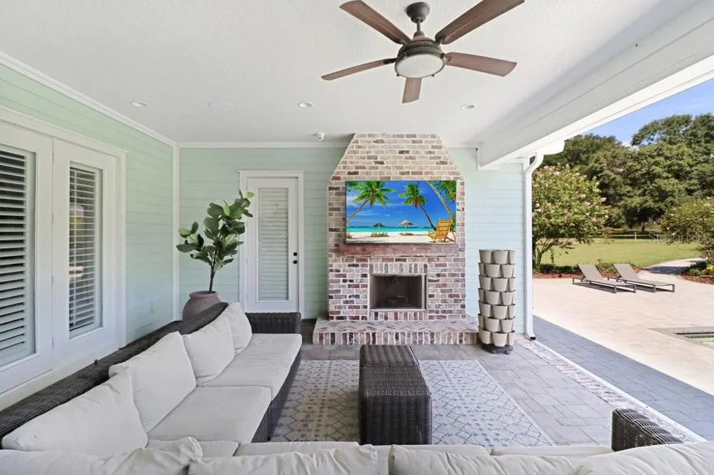 11634 DAVIS POOL ROAD Seffner, FL 33584