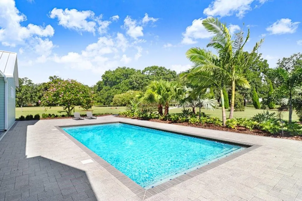 11634 DAVIS POOL ROAD Seffner, FL 33584